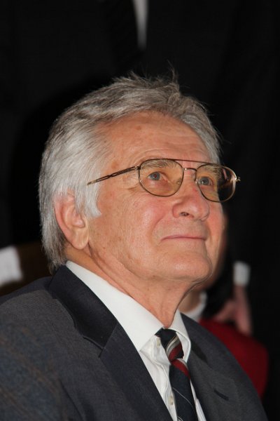 Szíjártó István